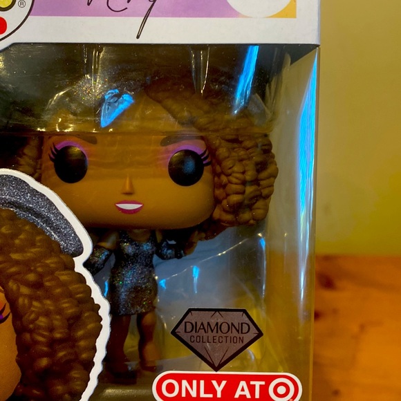 Funko Target Pop! Icons Whitney Houston Diamond Collection #70 Target Exclusive - Picture 7 of 7
